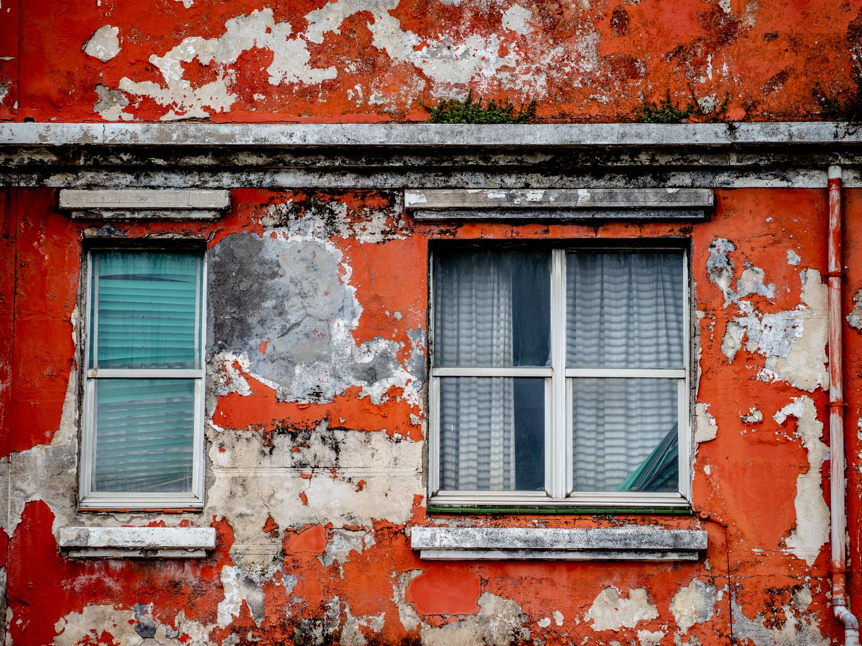 old double glazed window aging